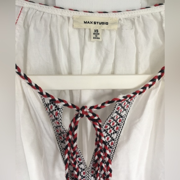 Max Studio embroidered tunic - Picture 3 of 8